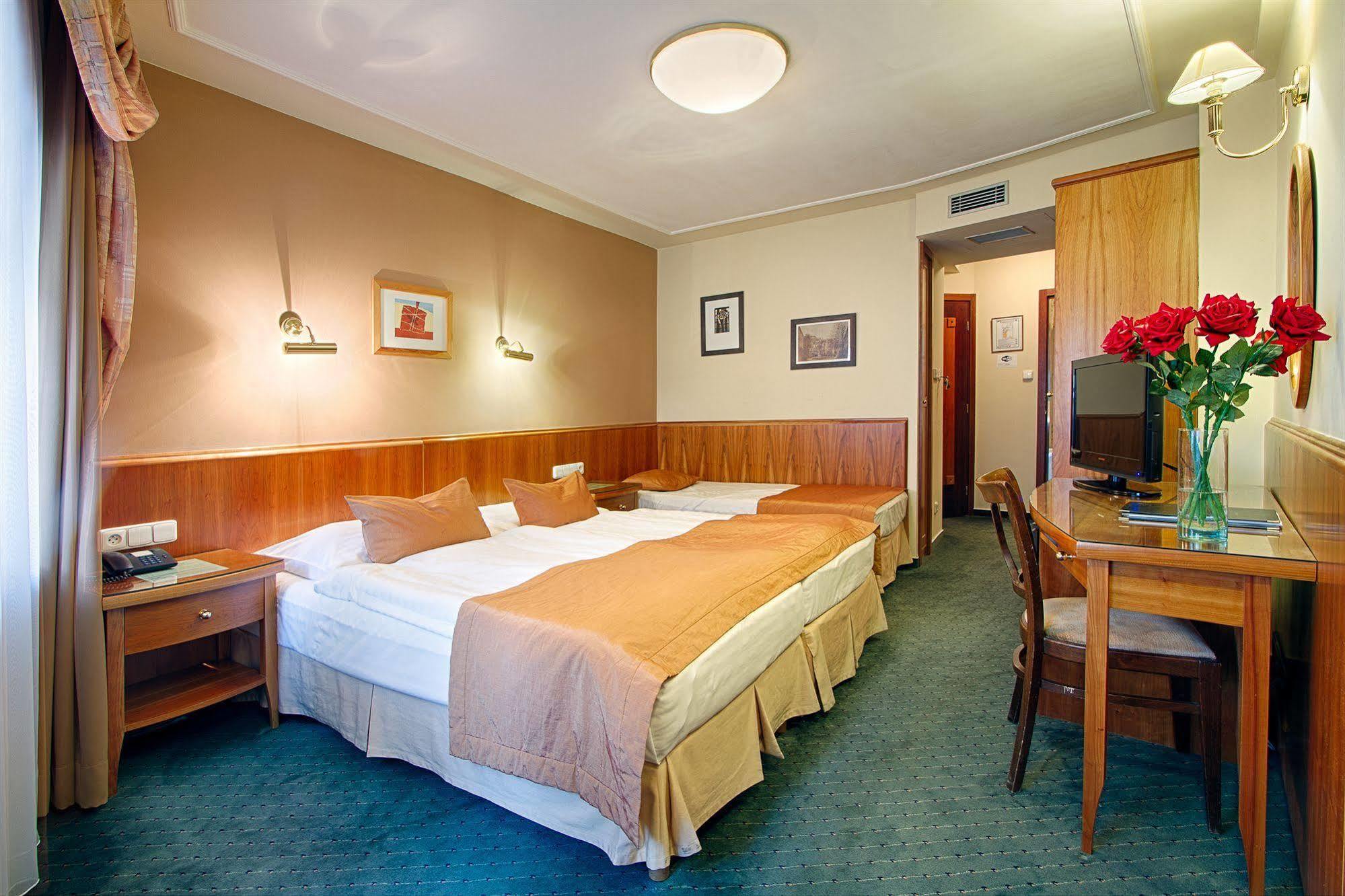 Clementin Hotel Prag Eksteriør billede